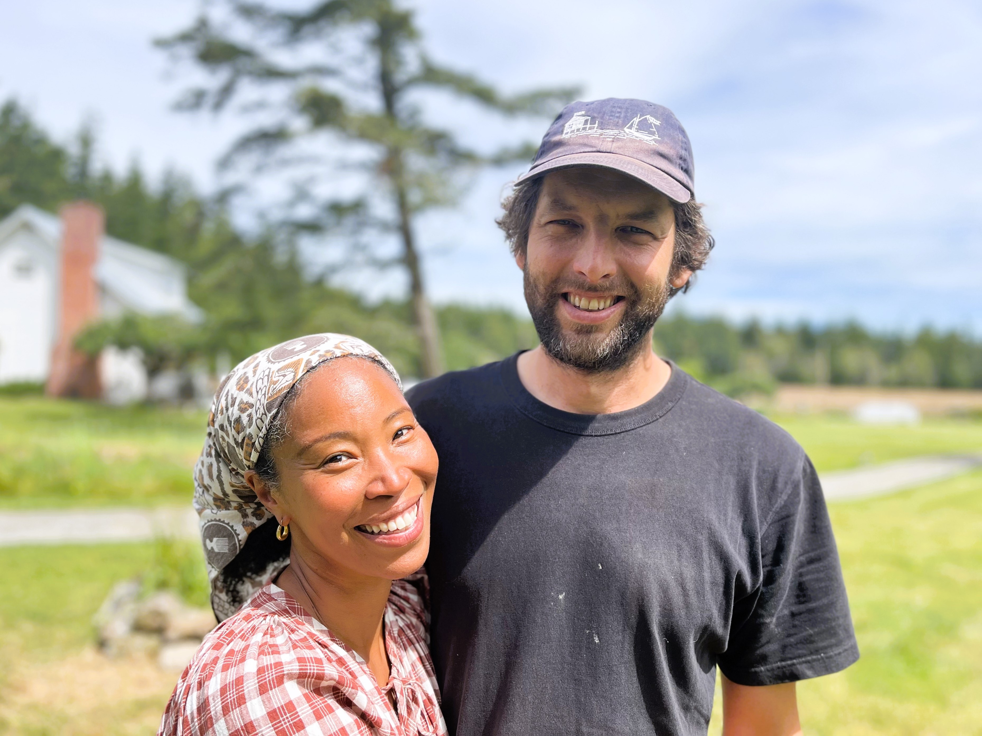 Mariko and Jordy on the farm
